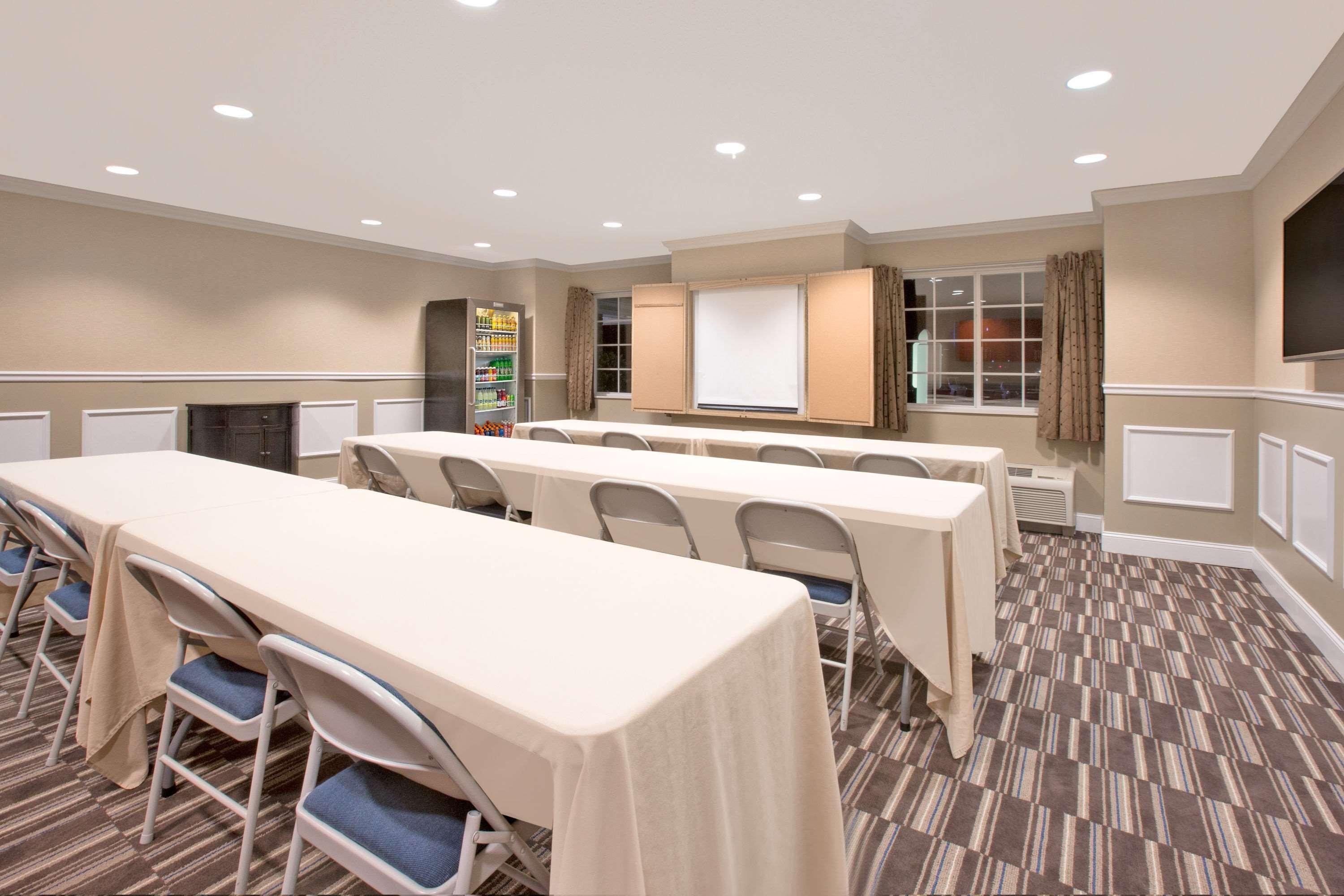 Microtel Inn & Suites By Wyndham Gardendale Extérieur photo